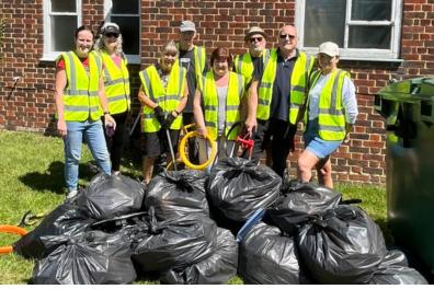 litter pickers crop.png